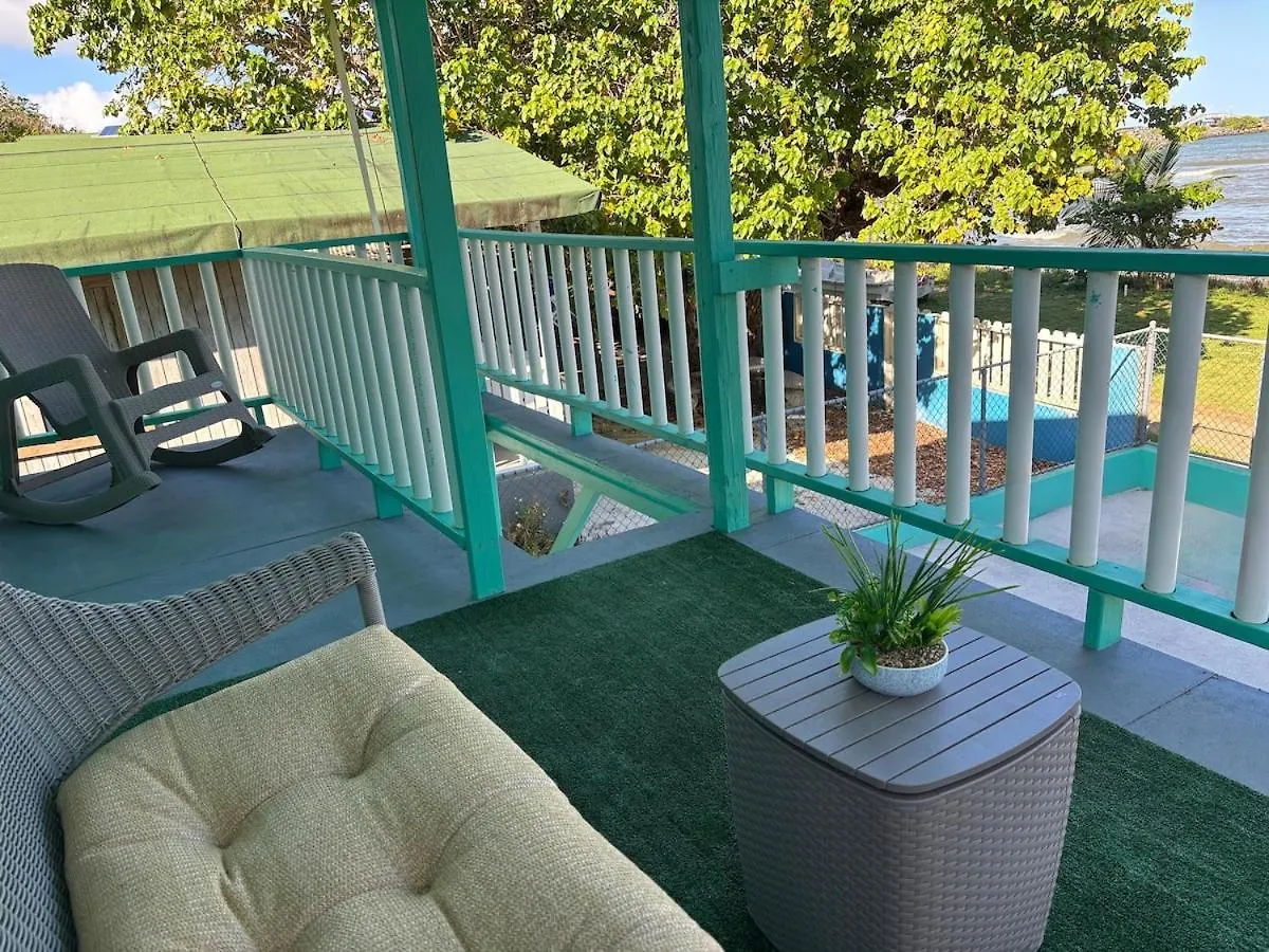 Mami Ana Beach House, The Oceanfront Rest Hideaway ! Ceiba
